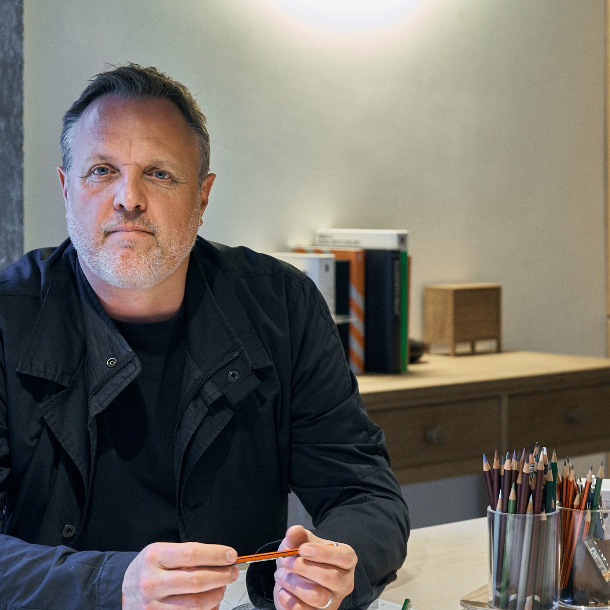 SIMON IN CONVOSATION MODUS02636 2 v2