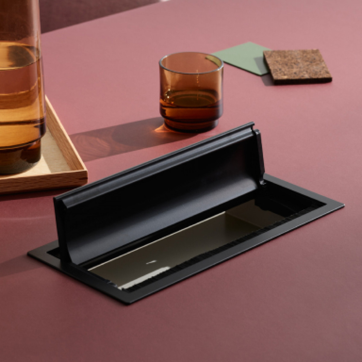 SCENE 4 MEETING DETAIL B 013 3