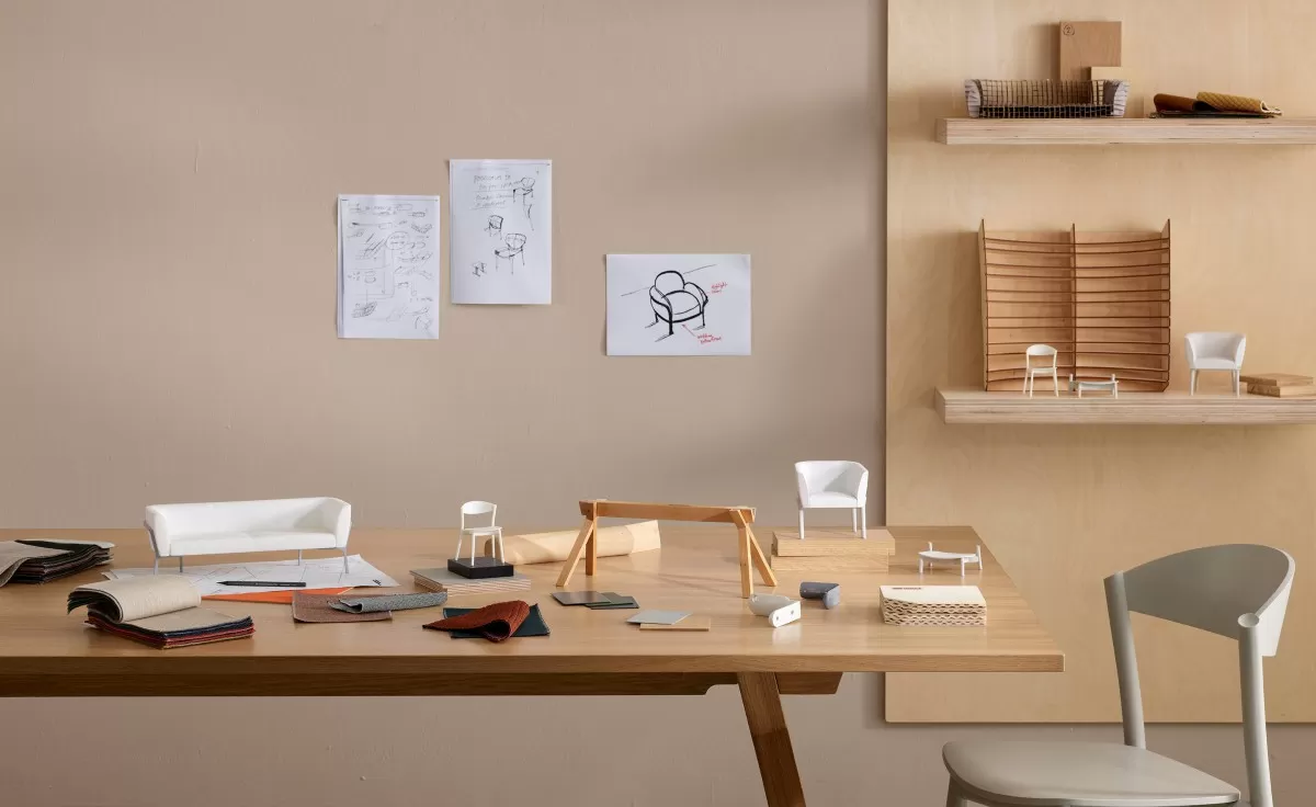 DESIGN STUDIO TABLE TOP STILL LIFE A 019