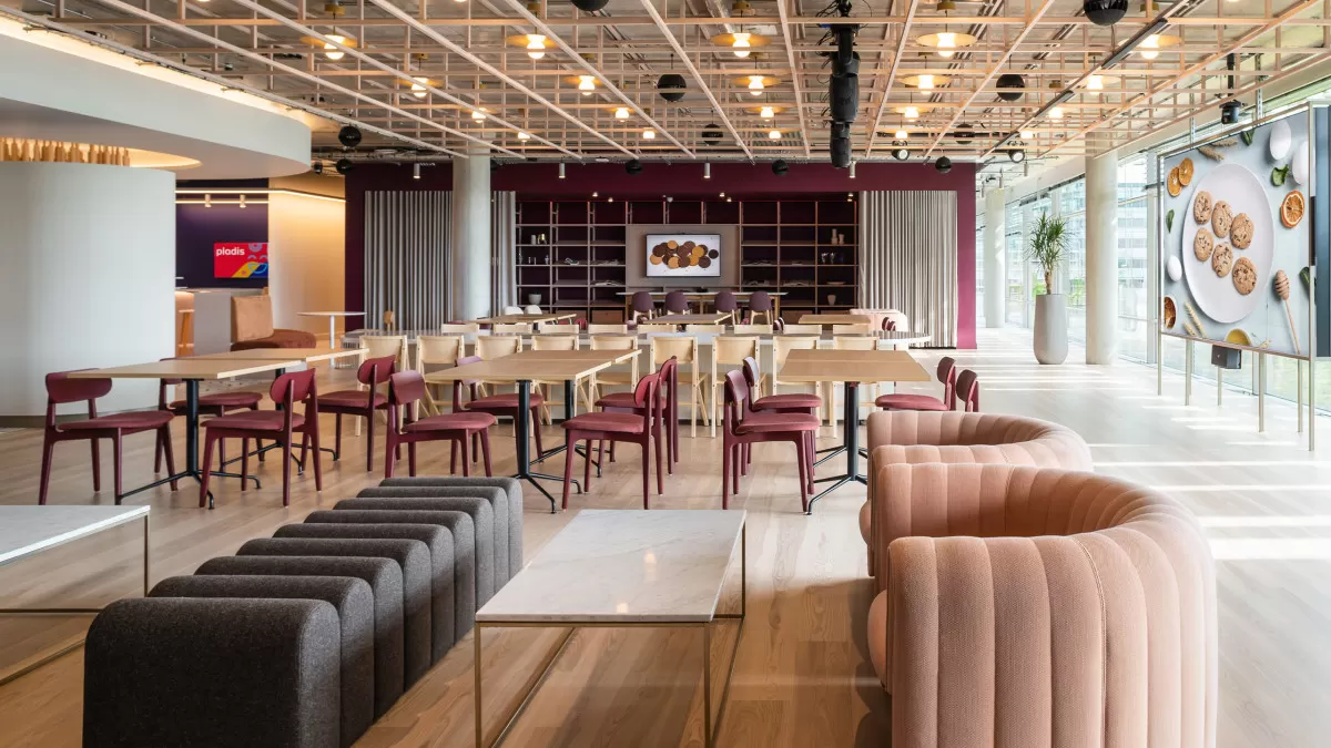 Holder image + Landscape