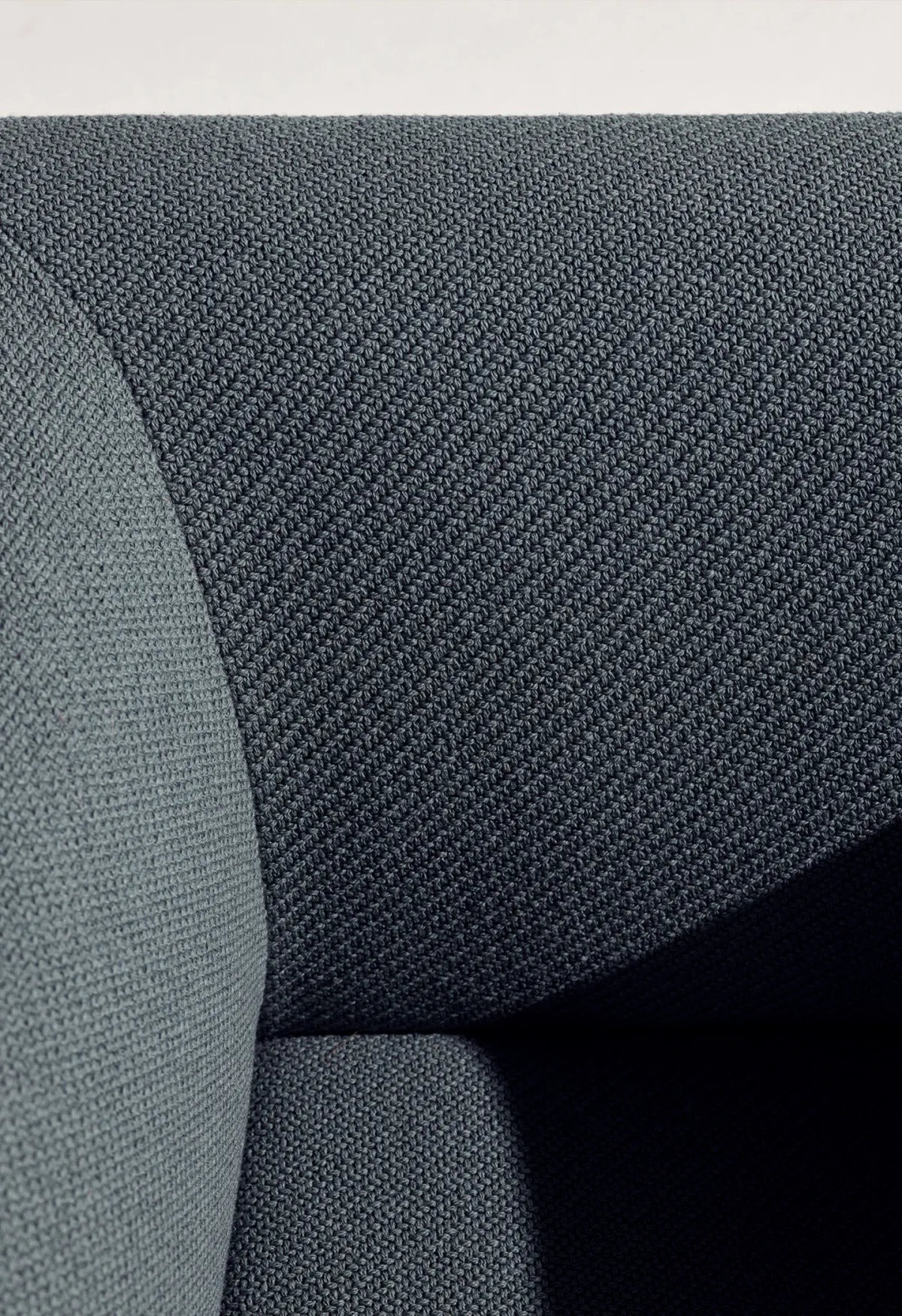 Pearson Lloyd Edge Chair Portrait 03