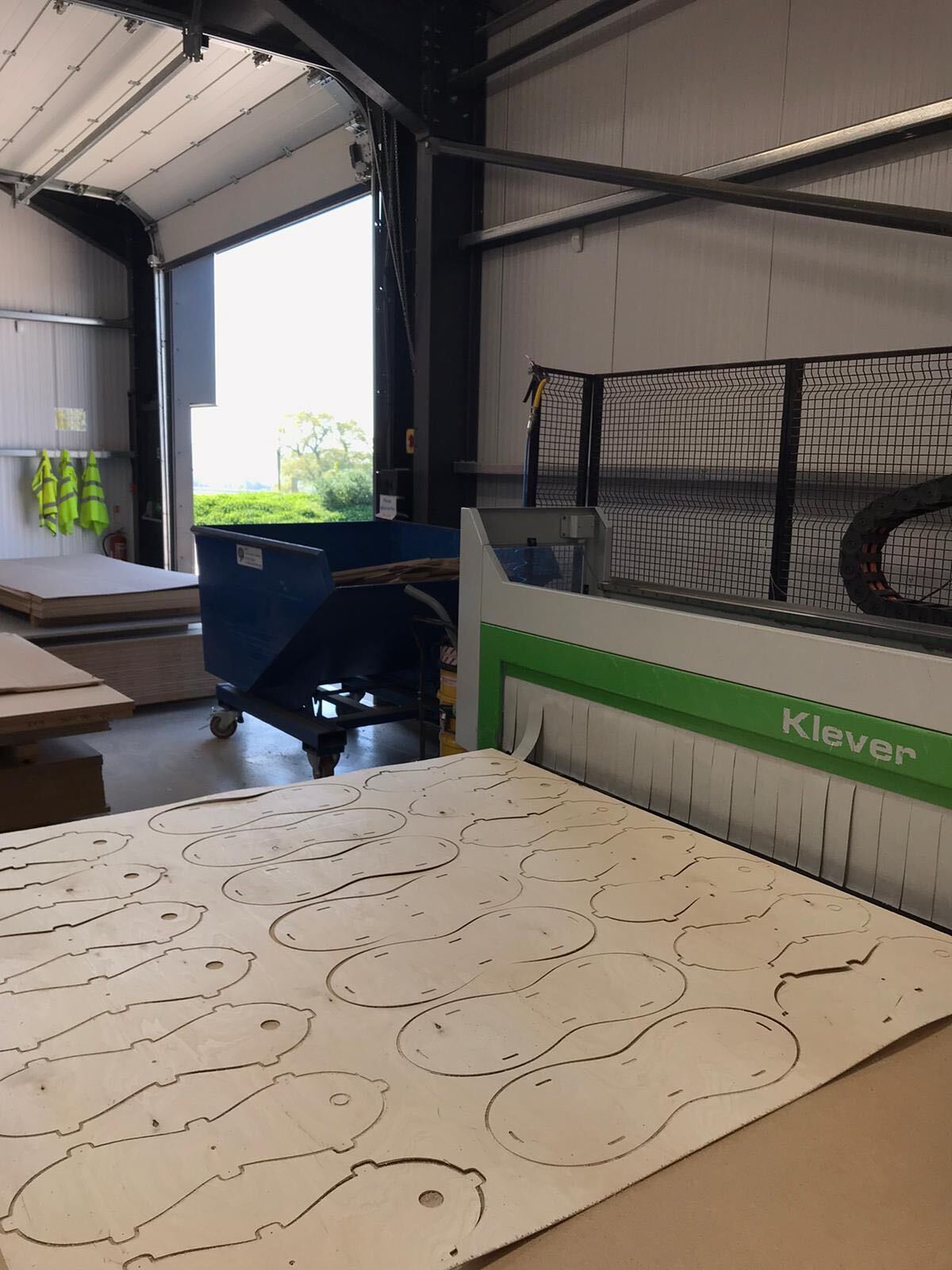 PHOTO 2020 04 21 14 41 07