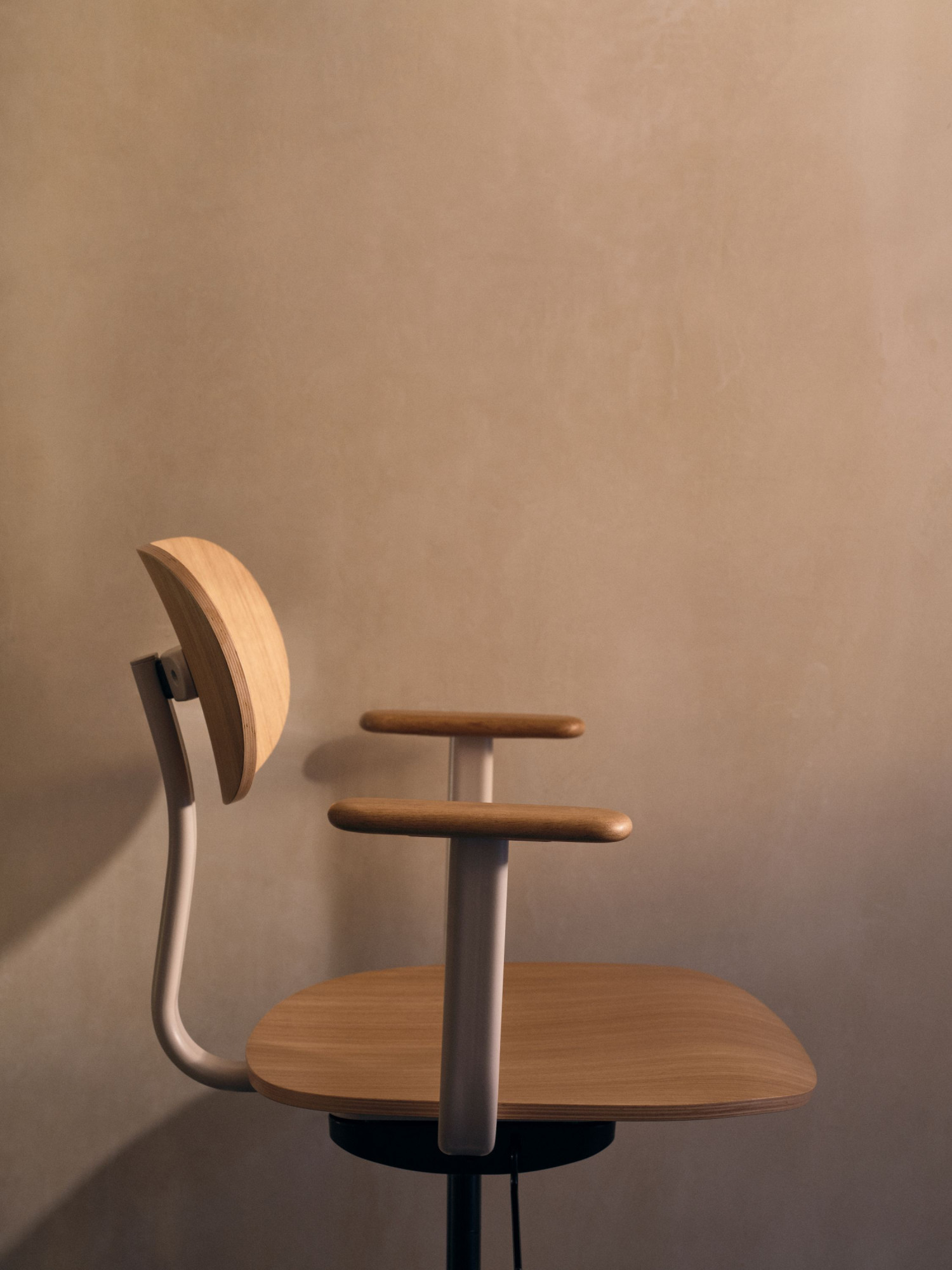 Modus PLC Studio Lifestyle PLS003 Side
