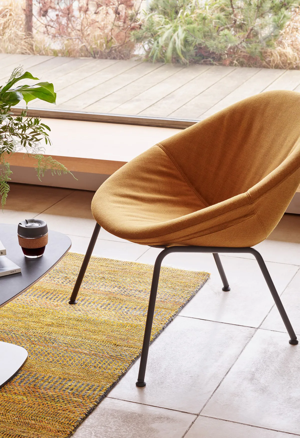 Lily Compact Portrait 01