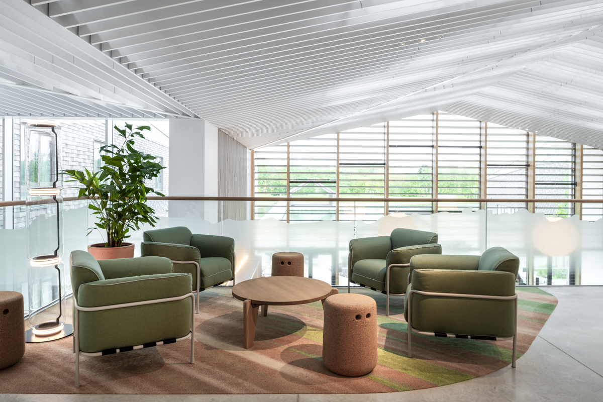 Modus Deloitte Paris Office Curator SMALL 3