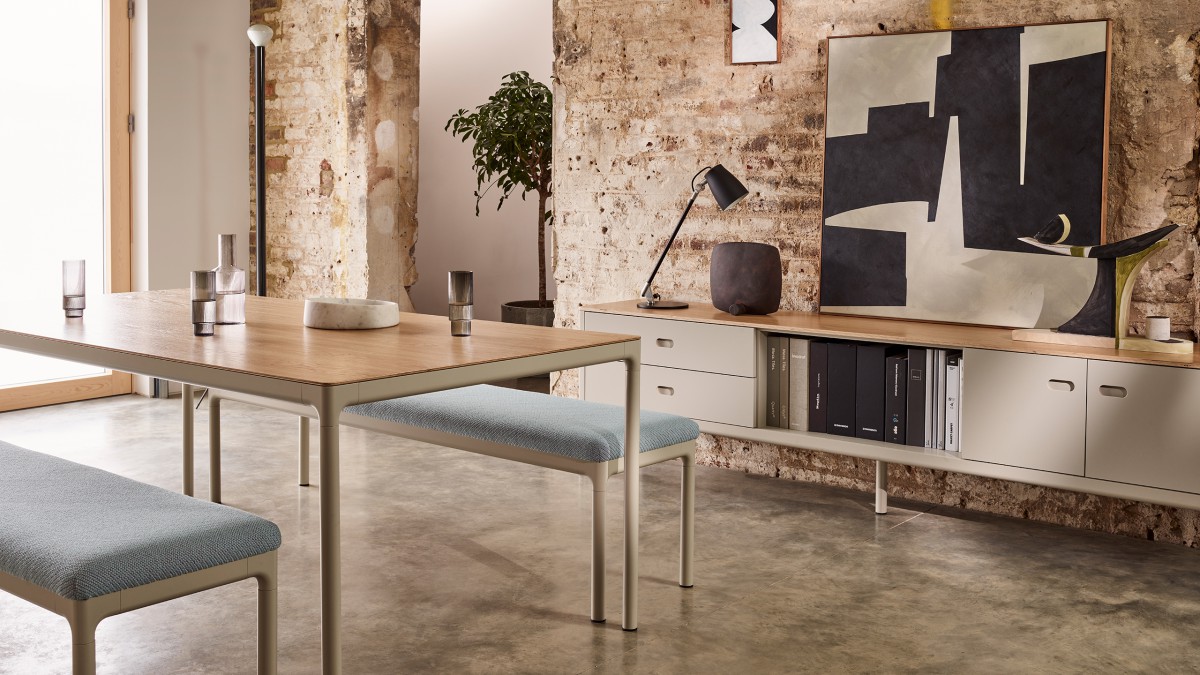 Pearson Lloyd Edge Bench 01