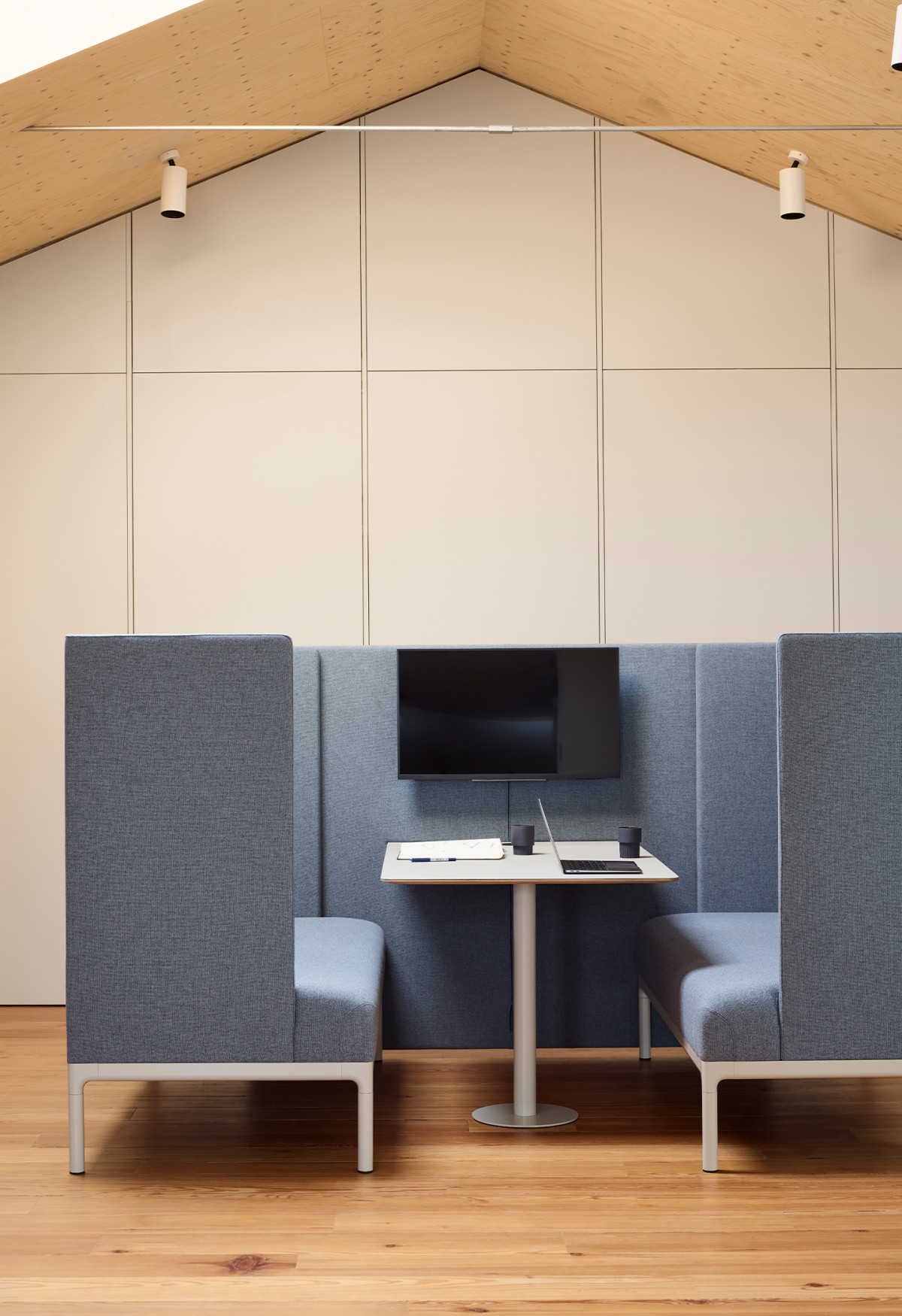 Pearson Lloyd Edge Booth Portrait 01 v2