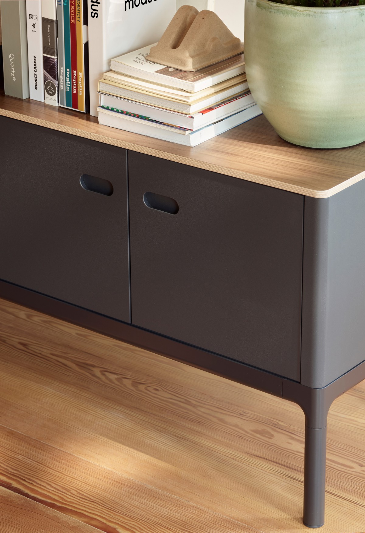 Pearson Lloyd Edge Storage Portrait 01