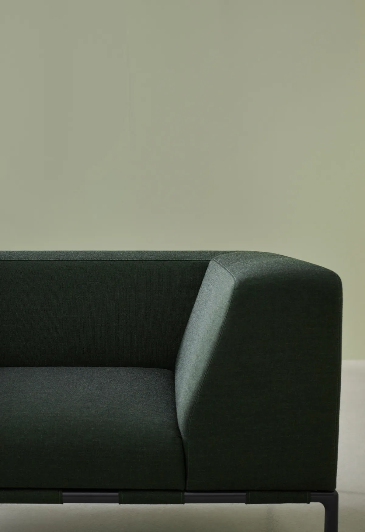 South Lifestyle Portrait Images 1440px x 2100px 03 v2